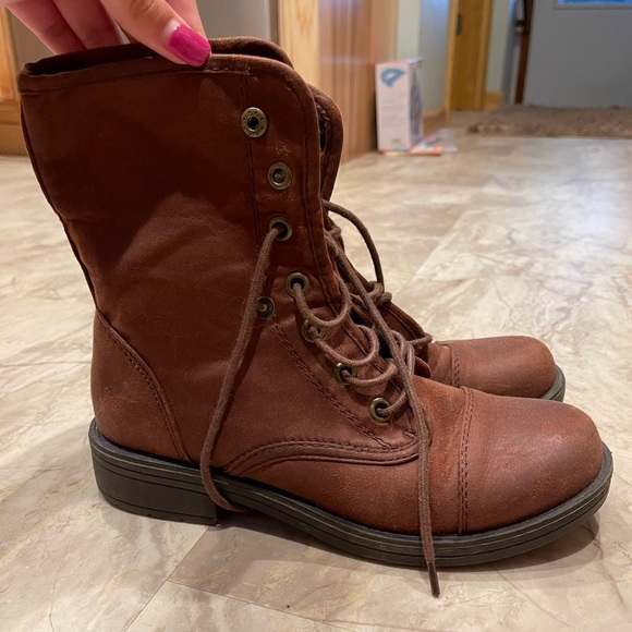 ARIZONA | Women’s Plaid Ankle Booties - Picture 2 of 6